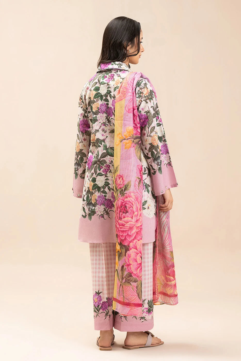 Unstiched printed lawn