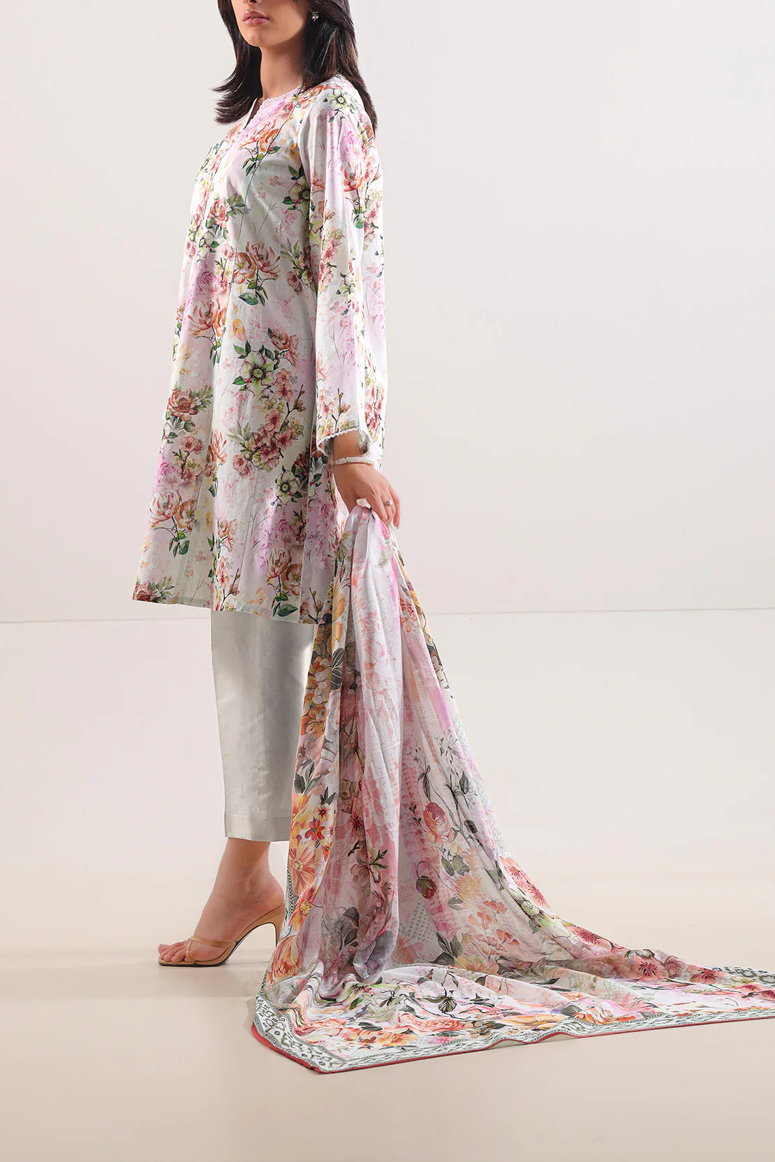 Unstiched premium printed lawn