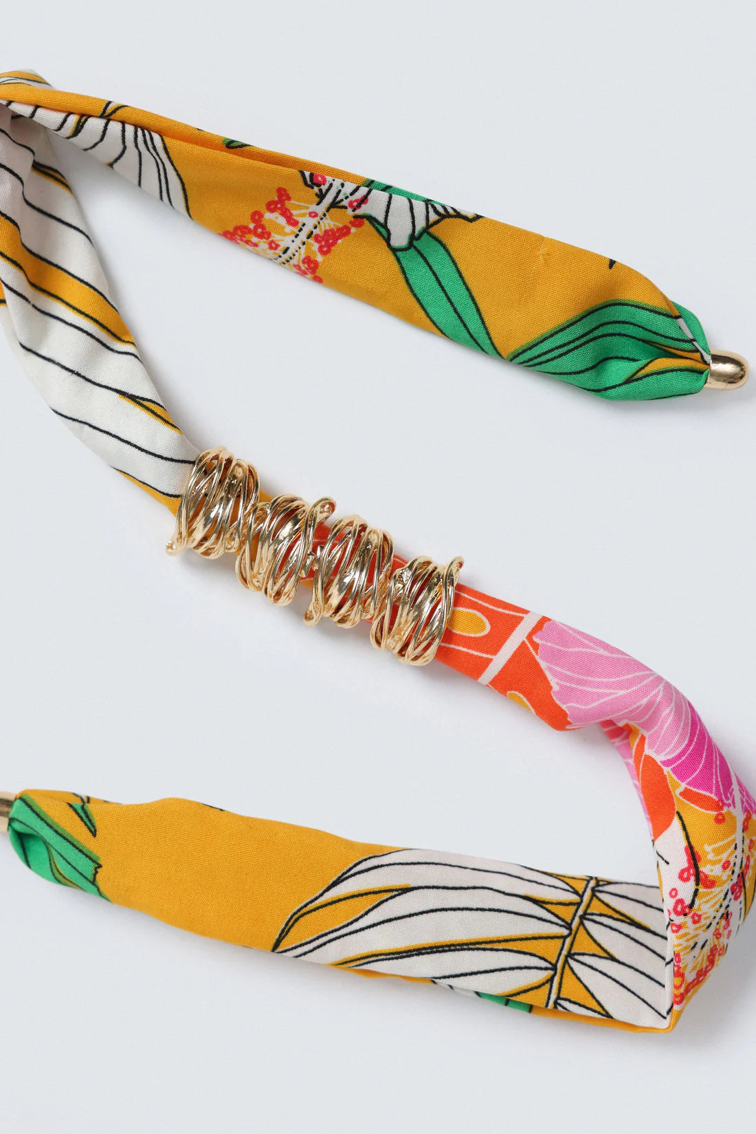 GOLD COIL NECKLACE