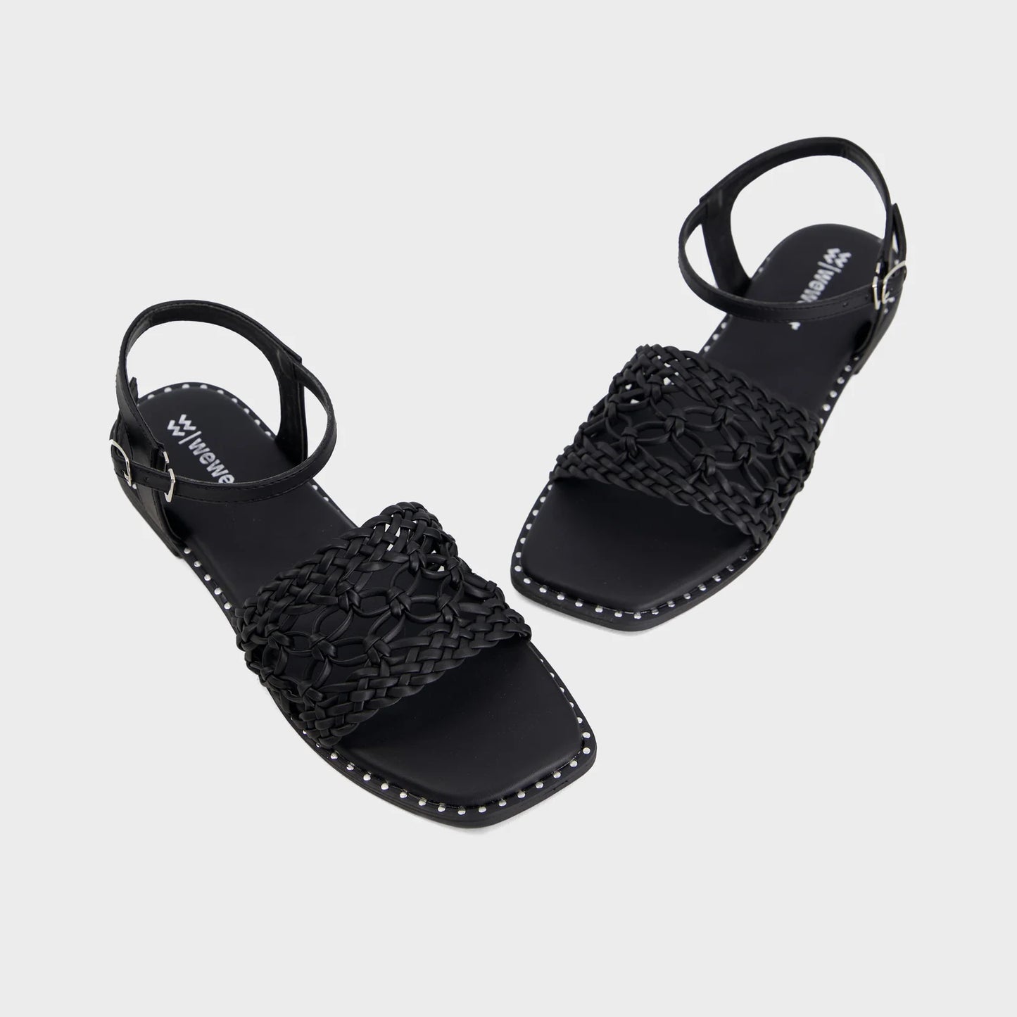 FLAT SANDALS