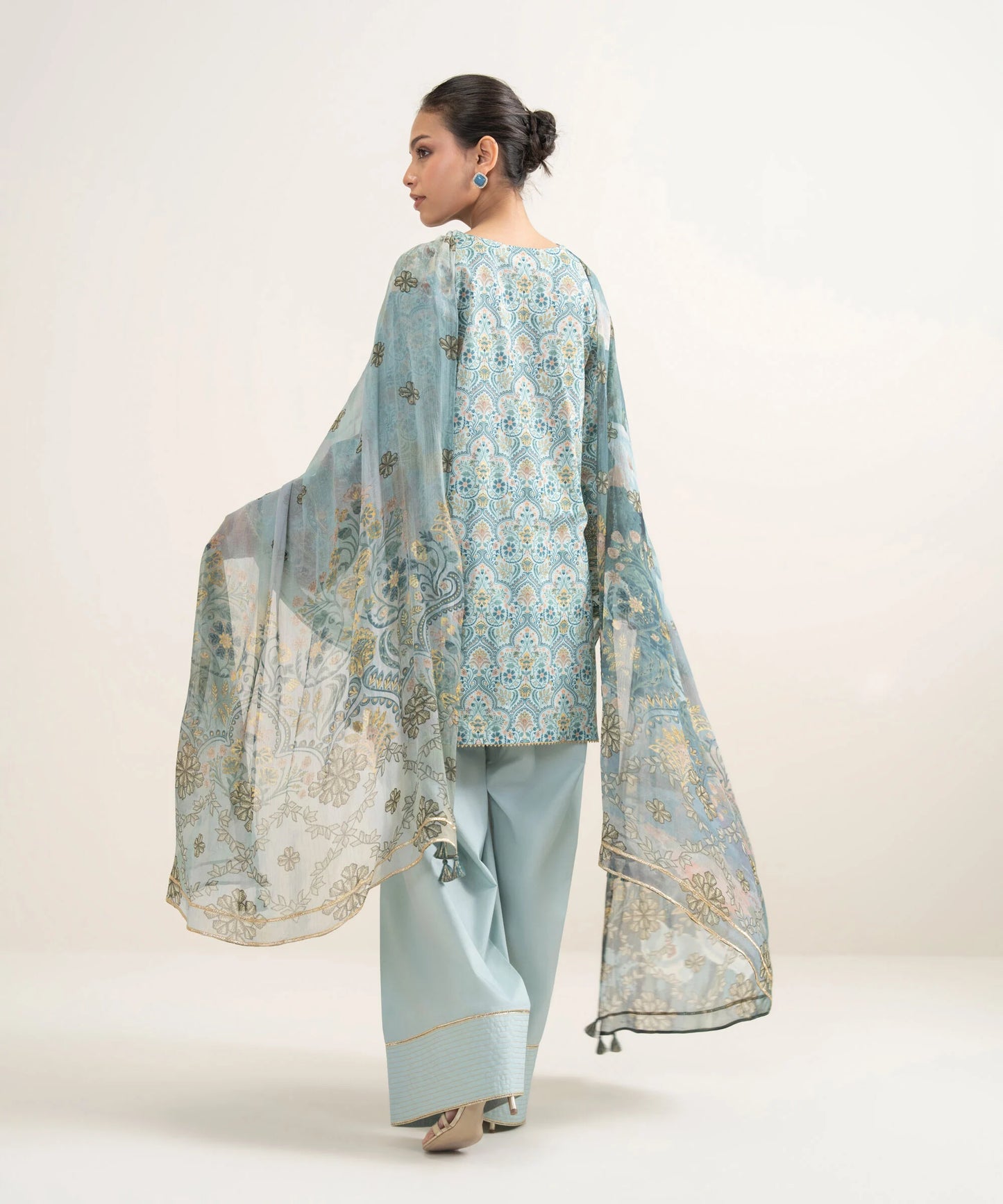 3 PIECE - EMBROIDERED LAWN SUIT