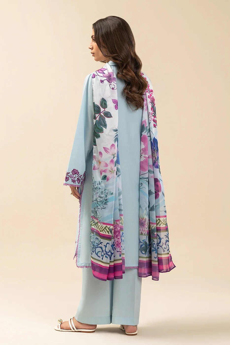 3 PIECE EMBROIDERED LAWN SUIT-