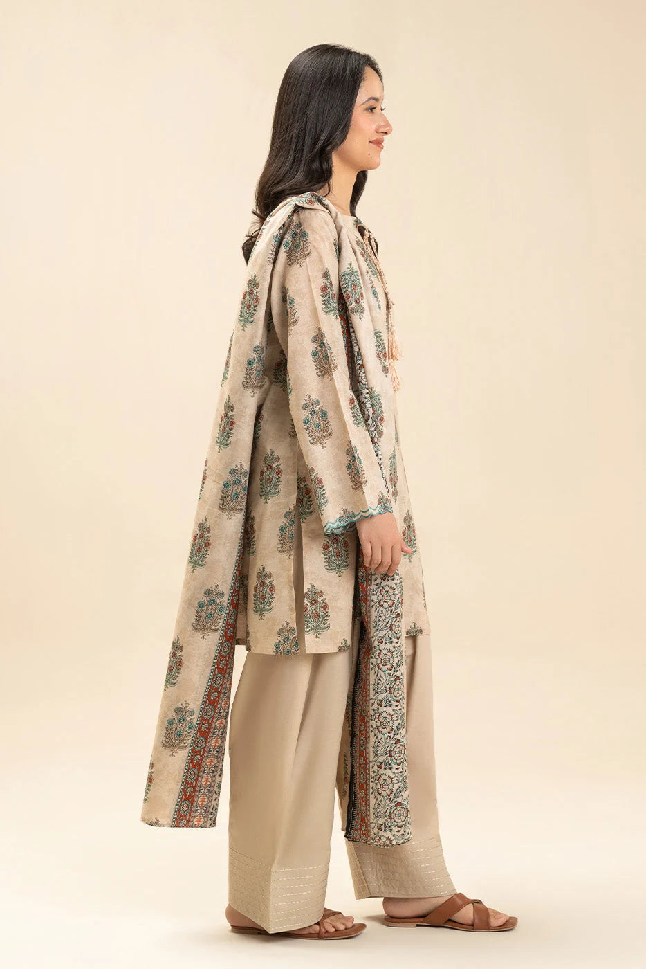 Unstiched printed lawn