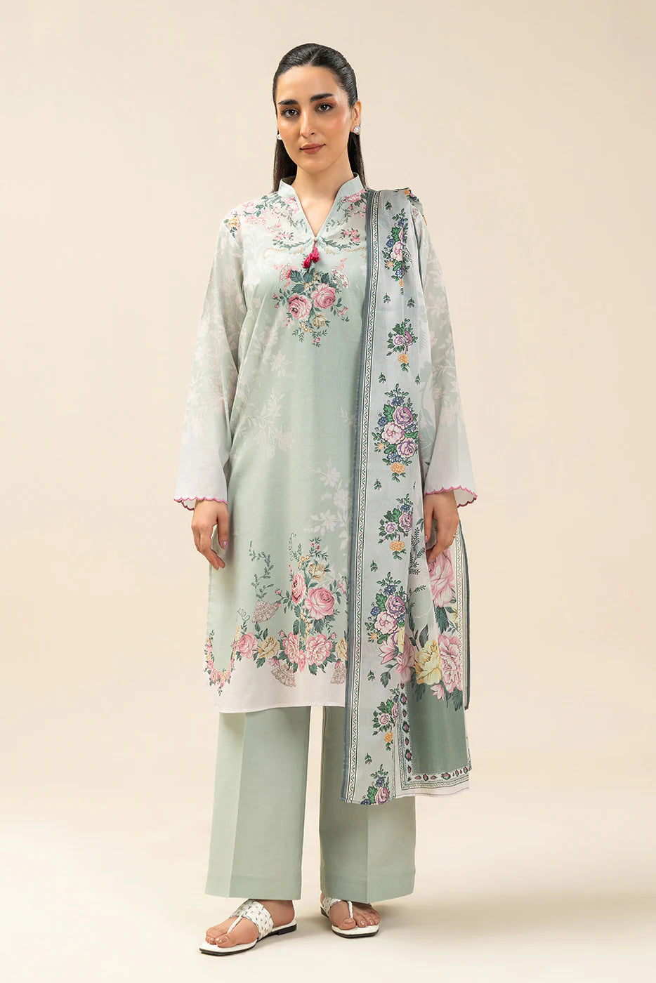 Unstiched lawn