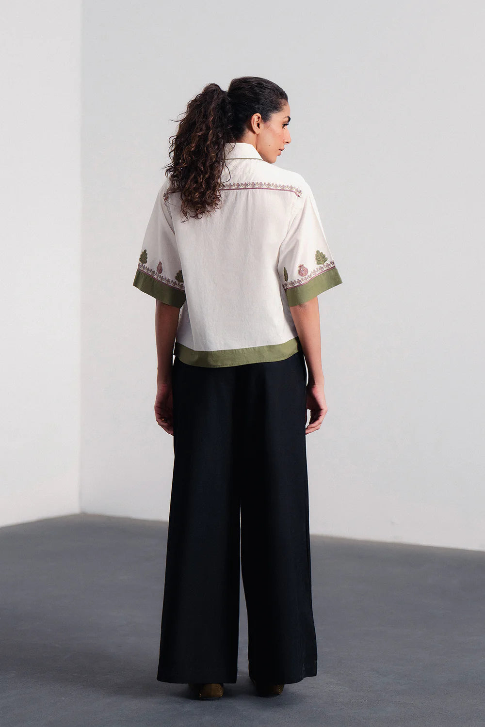TROUSER