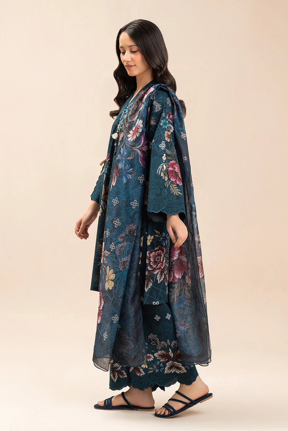 Unstiched printed lawn