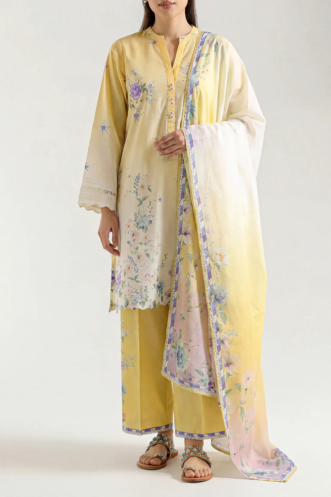 Unstiched premium printed lawn