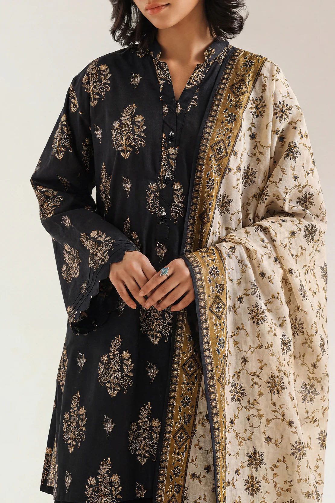 Unstiched premium printed lawn