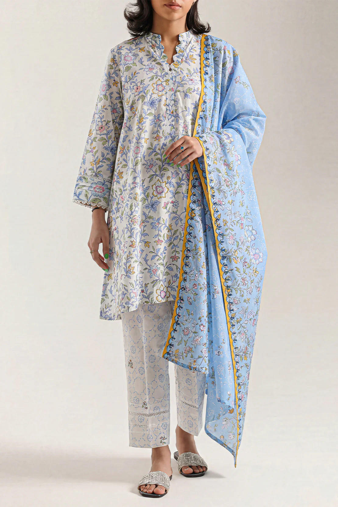 Unstiched premium printed lawn