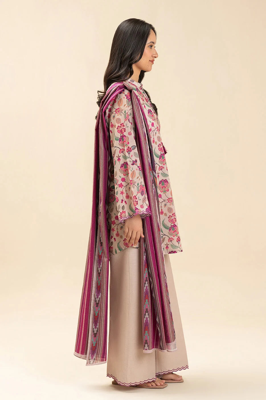 Unstiched printed lawn