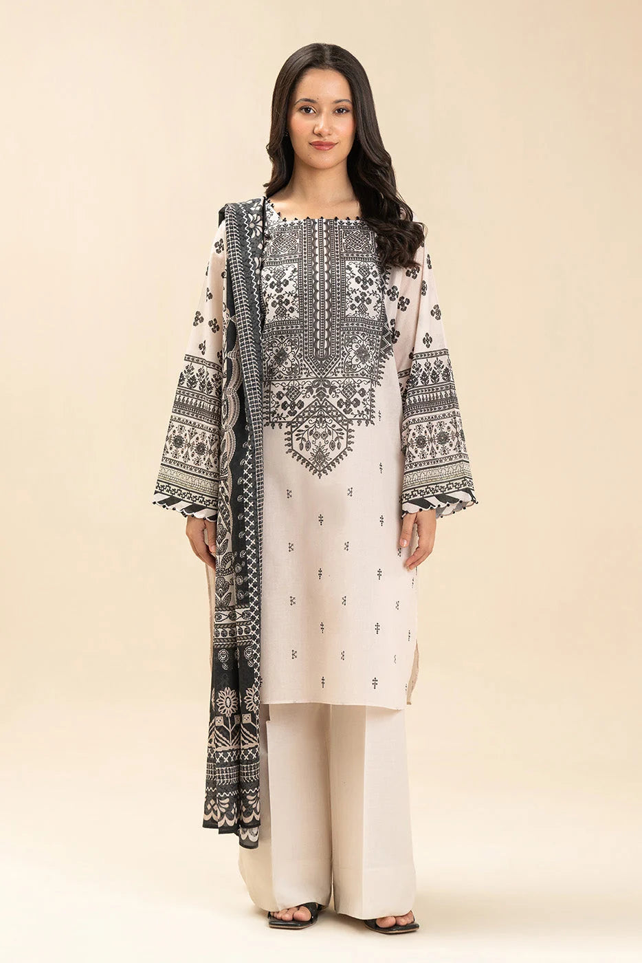 Unstiched printed lawn