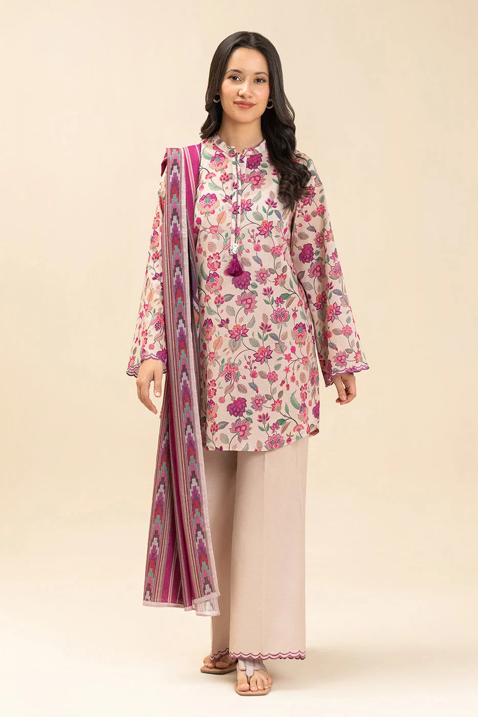 Unstiched printed lawn