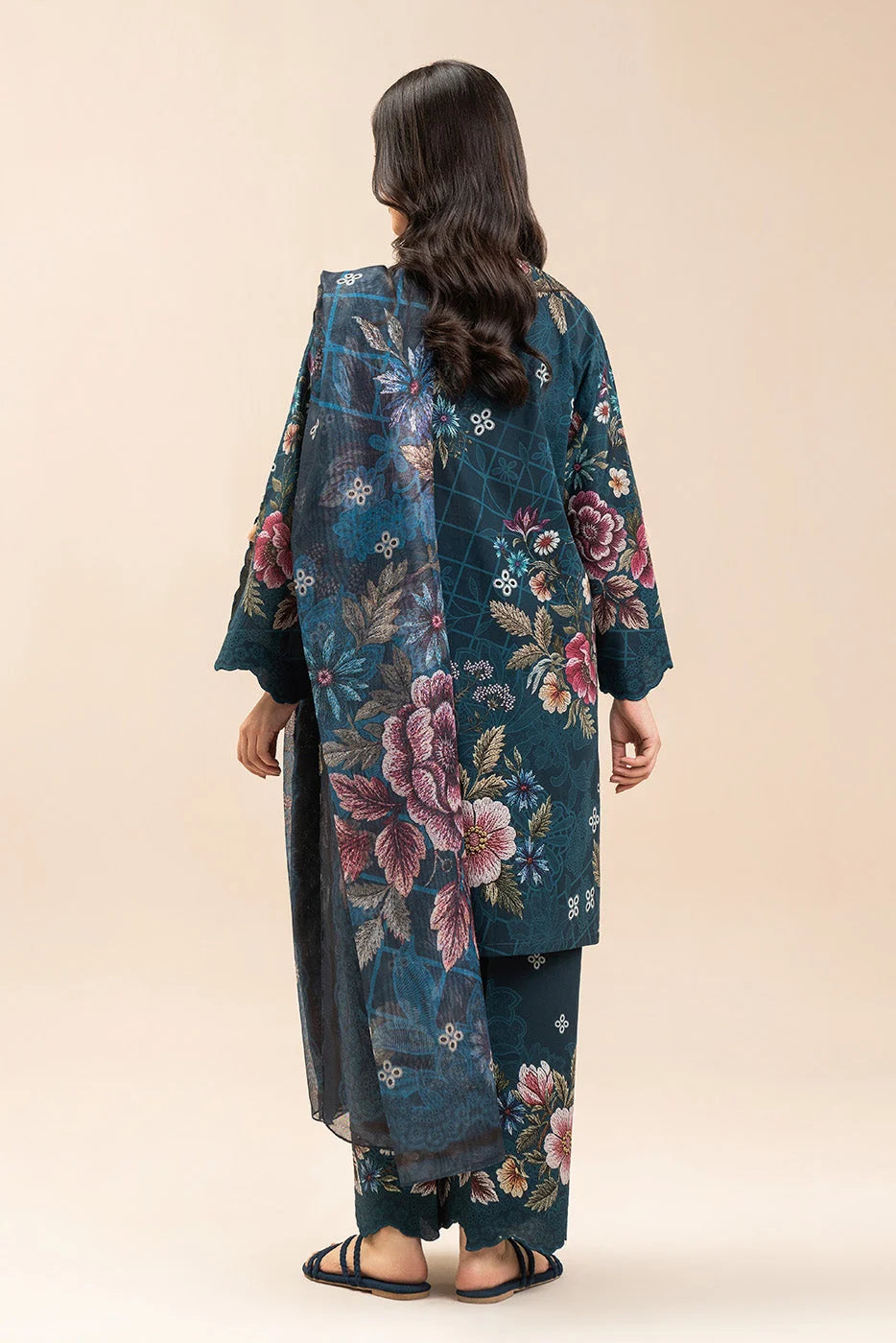 Unstiched printed lawn