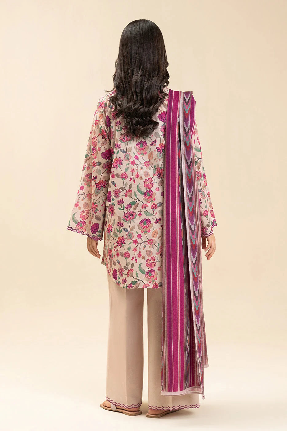 Unstiched printed lawn