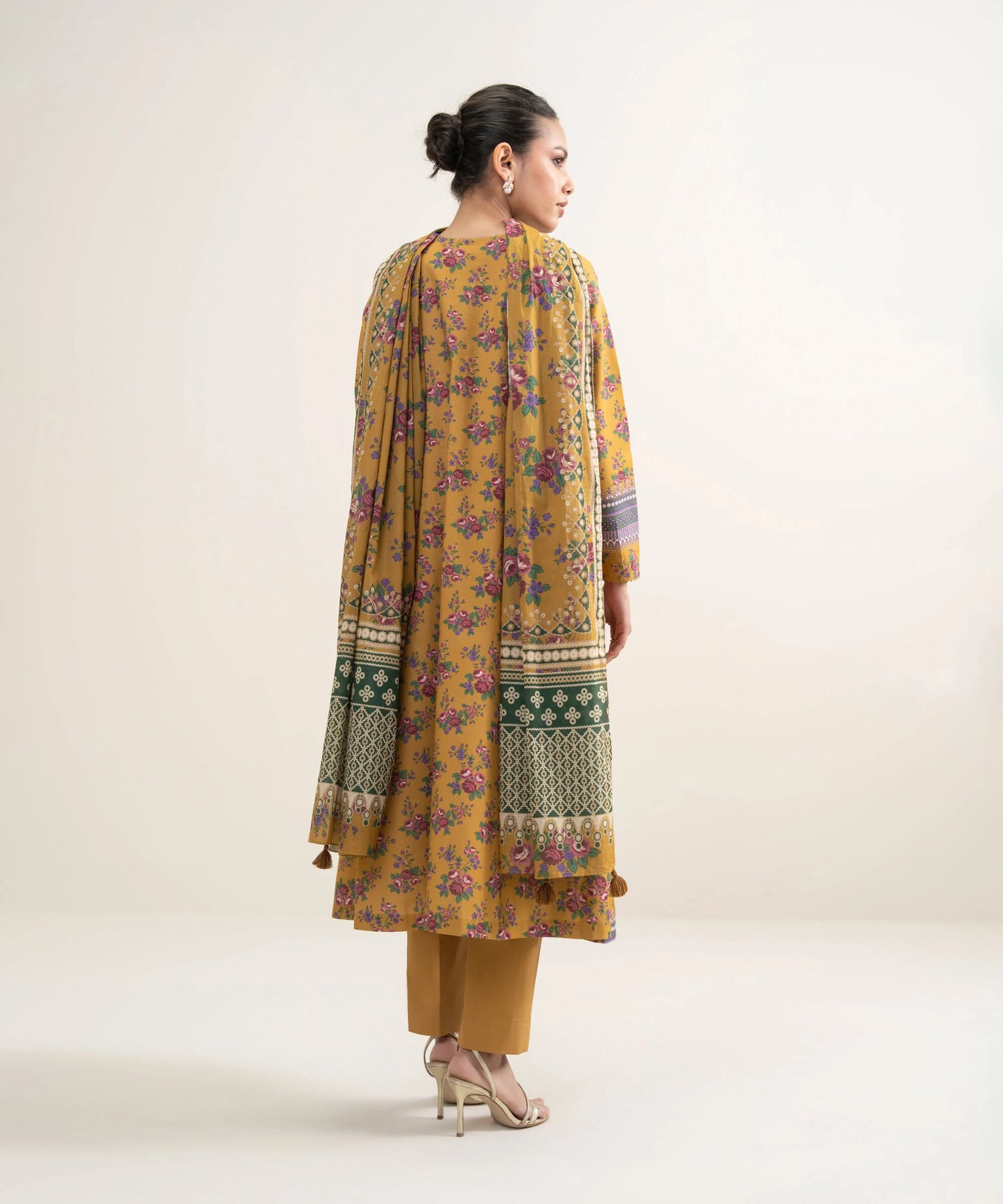 3 PIECE - EMBROIDERED LAWN SUIT