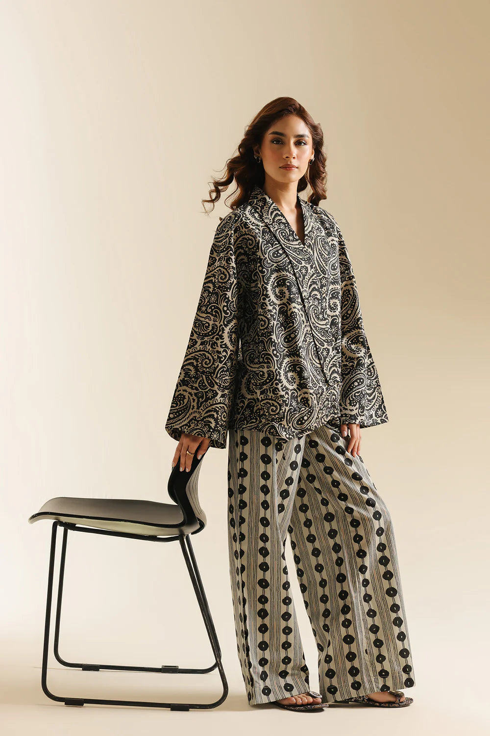 PRINTED SUIT
