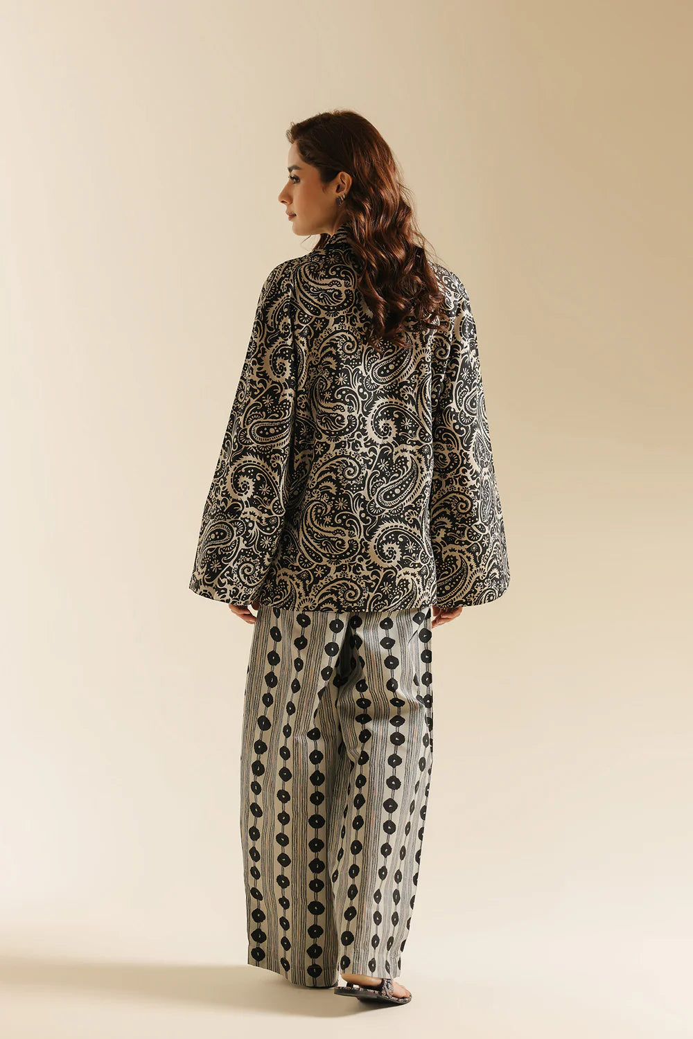 PRINTED SUIT
