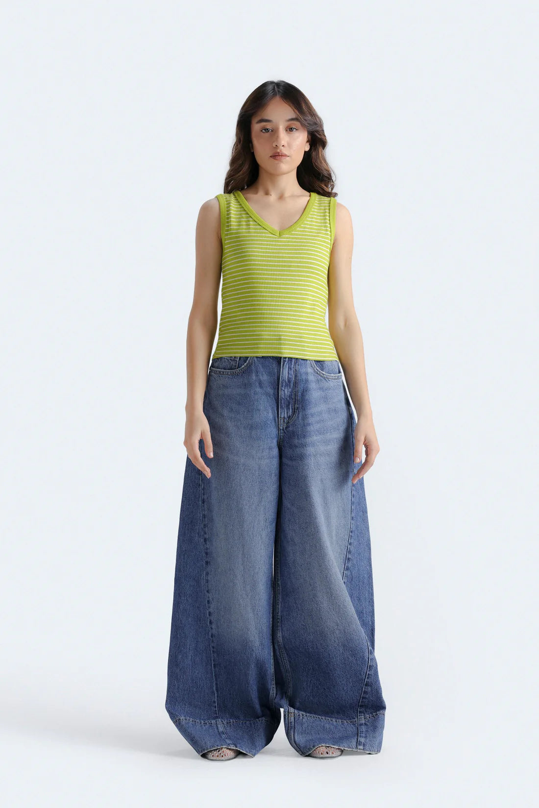 SUPER WIDE LEG JEANS