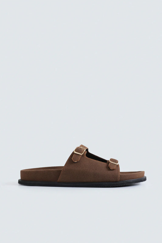 SUEDE BUCKLE STRAP FLATS