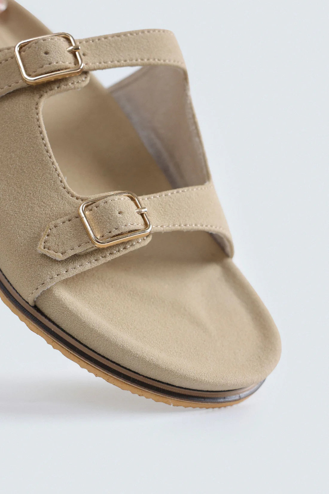 SUEDE BUCKLE STRAP FLATS