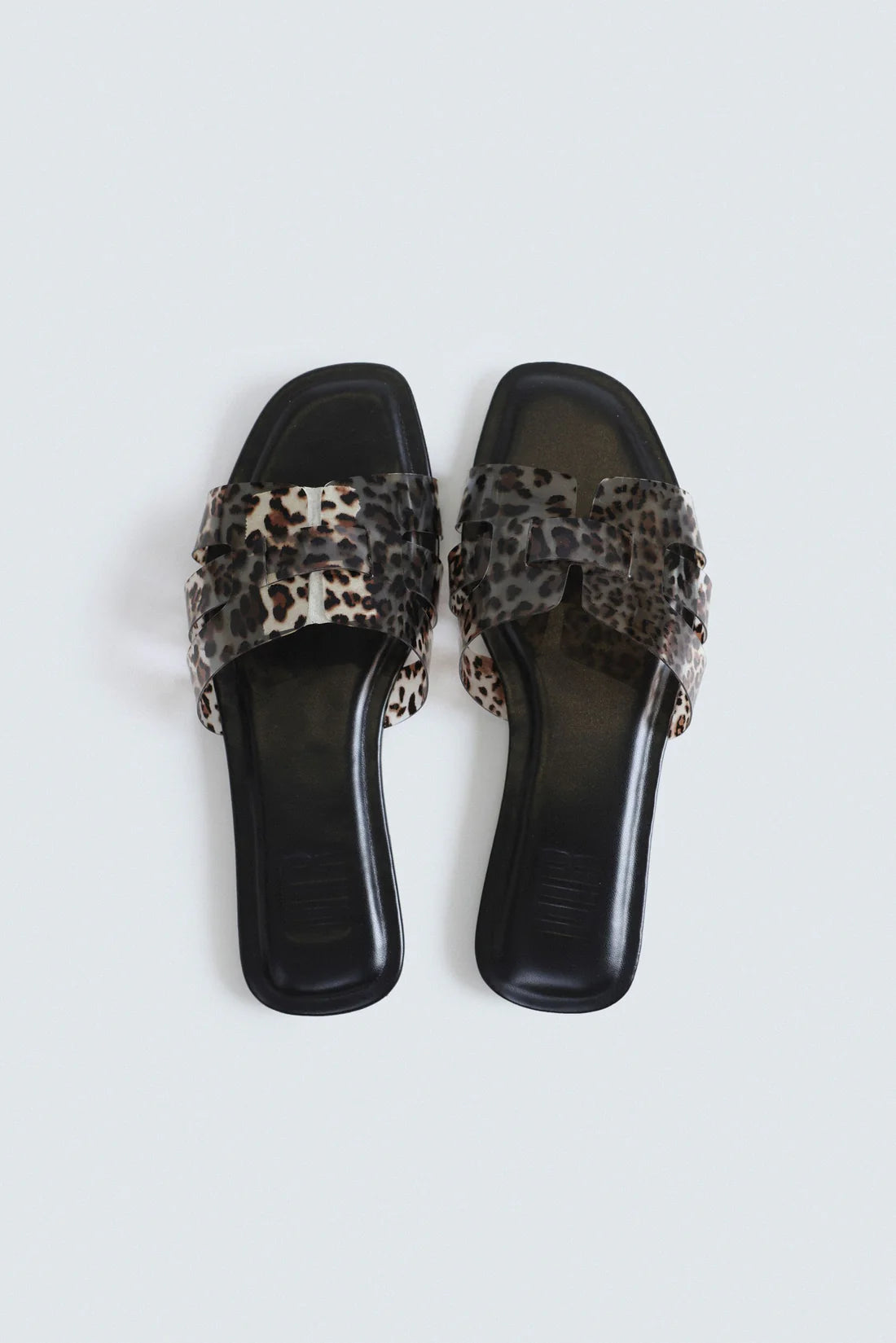 CROSS STRAP FLATS