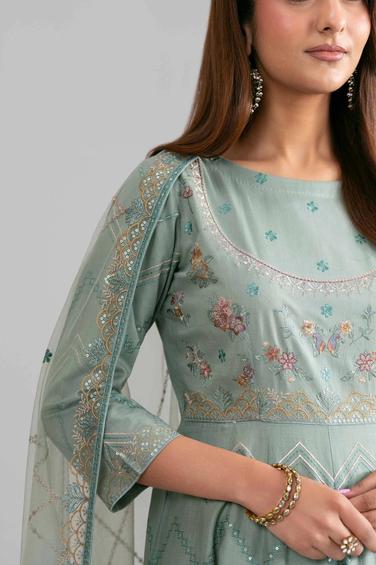 2 PIECE - EMBROIDERED SUIT
