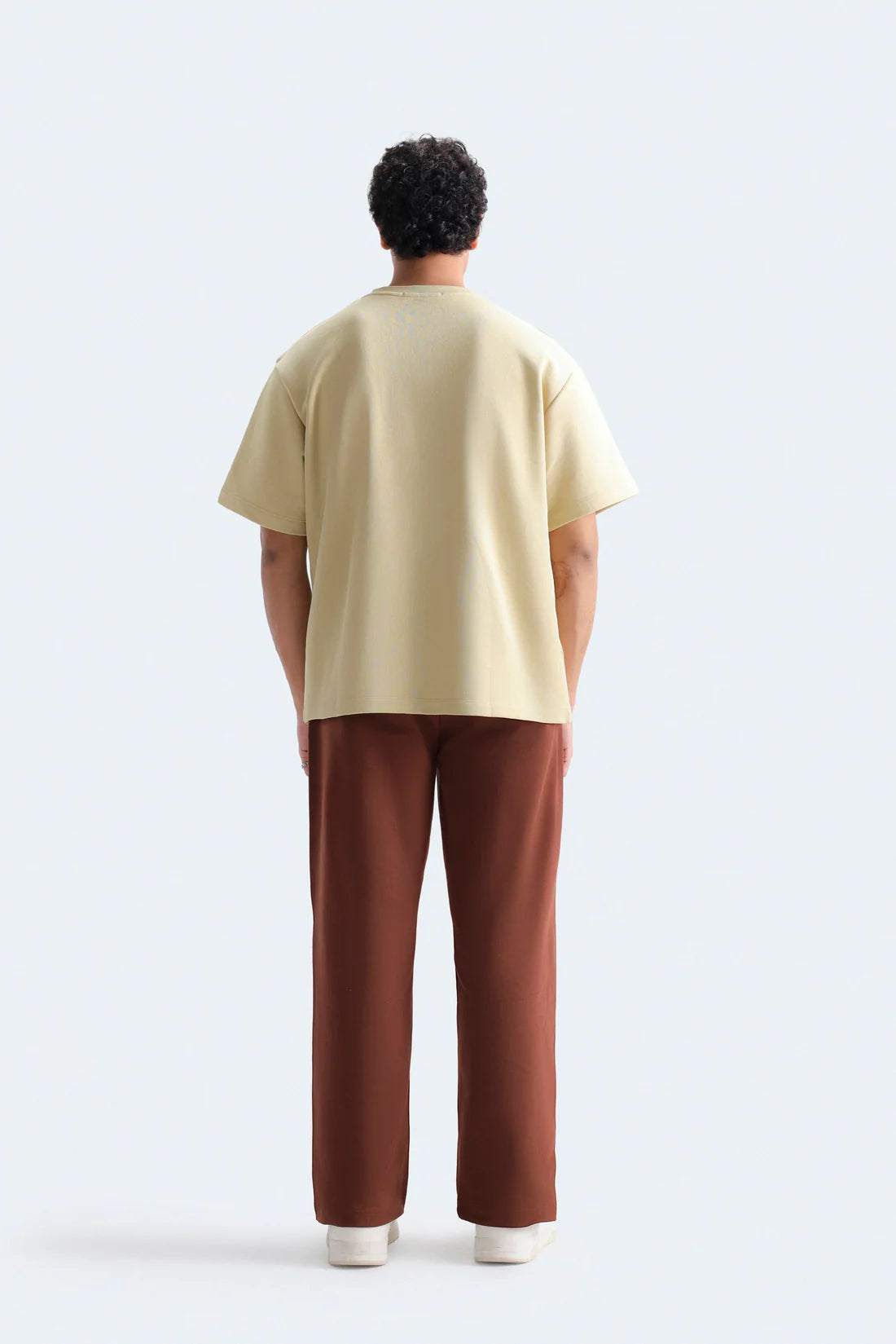 EMBROIDERED GRAPHIC T-SHIRT