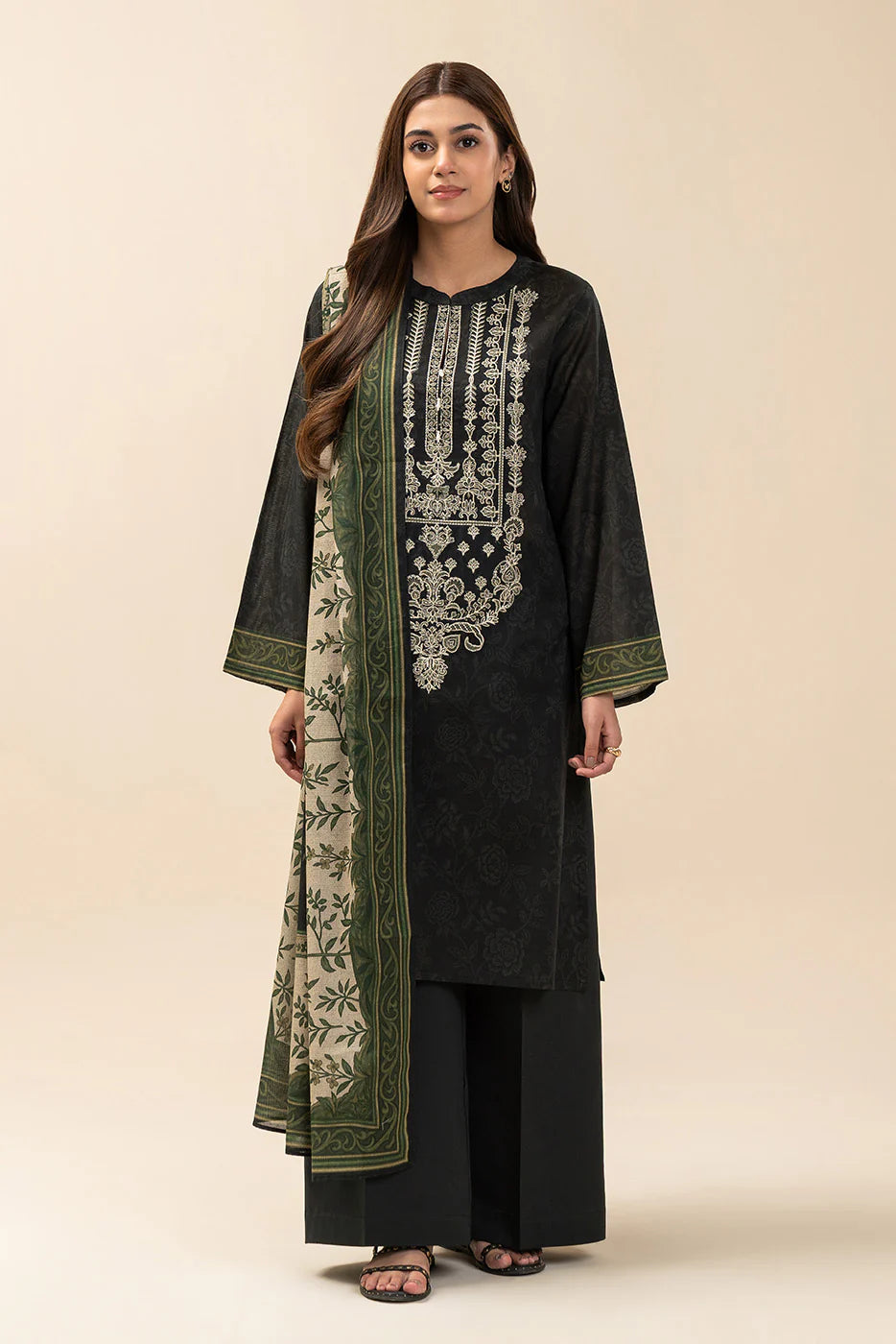3 PIECE EMBROIDERED LAWN SUIT-