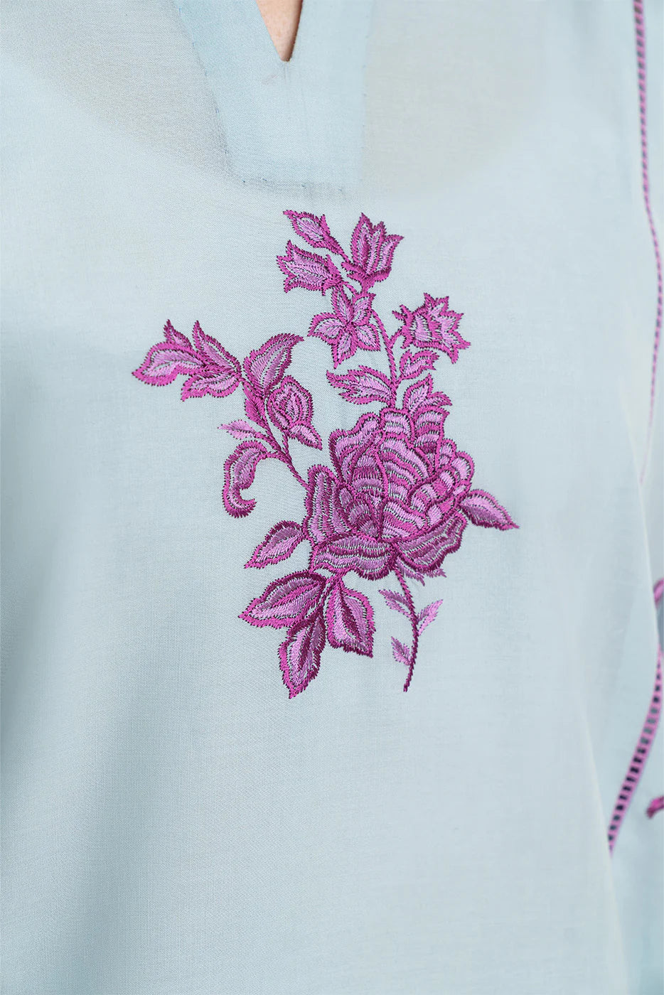 3 PIECE EMBROIDERED LAWN SUIT-