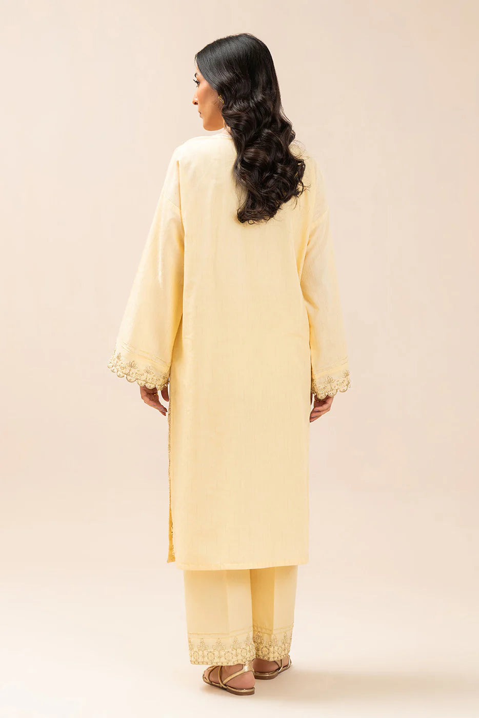 2 PIECE EMBROIDERED TEXTURED LAWN SUIT-