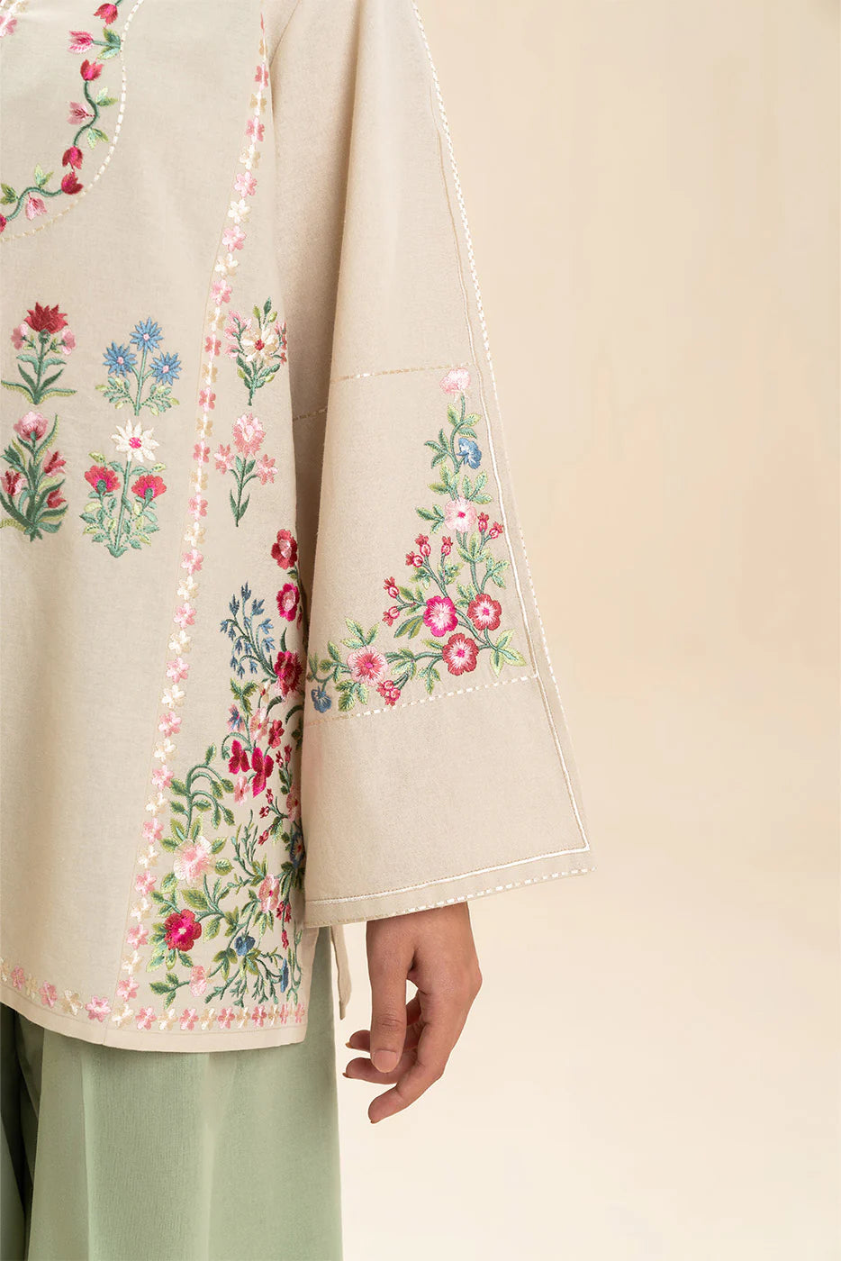 2 PIECE EMBROIDERED SUIT (FLOW)
